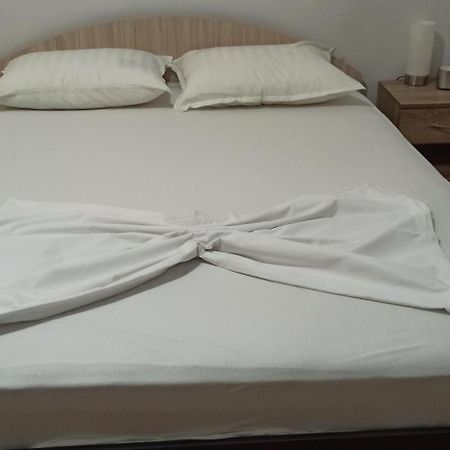 Chris'S Athens Home In The Center Of Everything Экстерьер фото